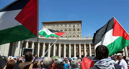 Drapeaux à l’Onu: le Vatican se démarque de la Palestine