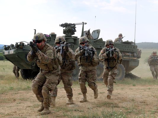 Le Pentagone doute de pouvoir vaincre l'armée russe, selon un magazine US.