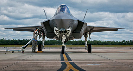 F-35 américain vs. les chasseurs russes et chinois: qui gagnera?