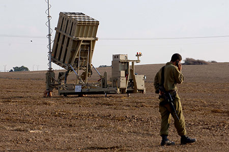L'armée israélienne déploie une batterie du «Dôme de Fer» à «Ashdod»