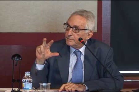 Georges Corm: les USA ont créé les groupes terroristes pour défigurer l’image de l’Islam.