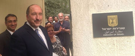 «Israël» rouvre son ambassade au Caire après 4 ans de fermeture