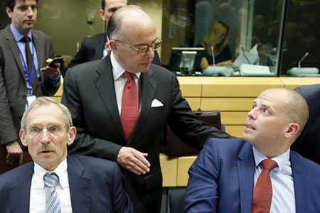 L’UE s’accorde sur la répartition des réfugiés, au prix d’une fracture avec l’Est.