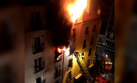 Incendie d’un immeuble à Paris: huit morts, la piste criminelle «privilégiée»
