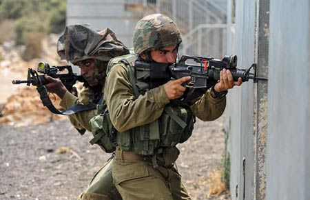 Des soldats allemands s’entraînent à la guerre urbaine en «Israël».