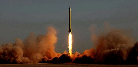 L’Iran teste un nouveau missile à «haut niveau de précision»