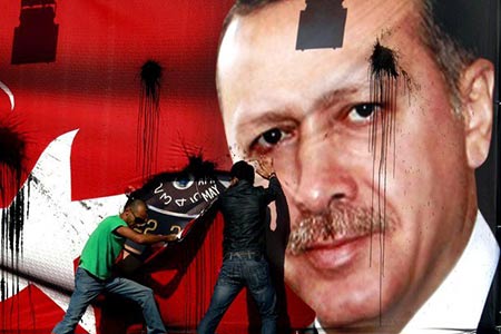 Turquie: deux garçons de 12 et 13 ans poursuivis pour «insulte» à Erdogan.