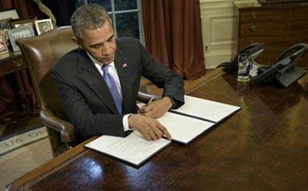 USA: Obama met son veto au budget de la Défense, «fixé sur des programmes inutiles».
