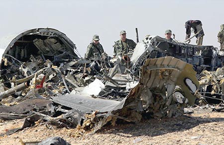 Une bombe à l’origine du crash de l’avion russe dans le Sinaï, dit Londres et Washington.