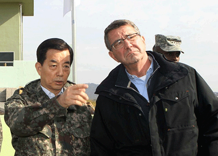 Carter promet de maintenir les troupes américaines déployées en Corée du Sud