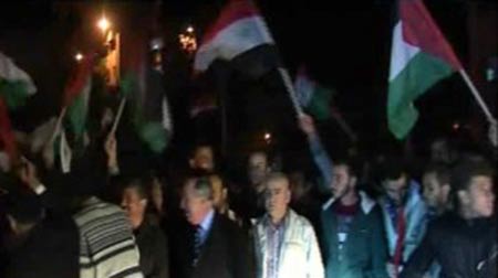 Prise de l’aéroport de Kweires: Assad salue les soldats, des défilés populaires à Alep pour célébrer la victoire.