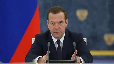 Medvedev: Ankara défend «Daech» pour protéger ses intérêts financiers.