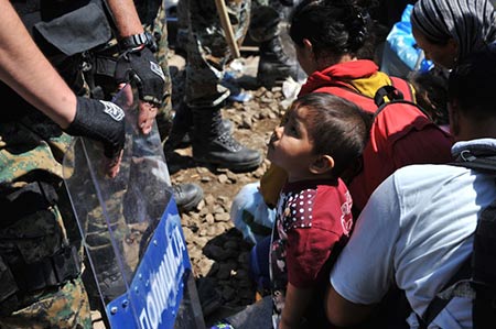 USA: Obama mettra son veto à une loi limitant l'entrée de réfugiés syriens.