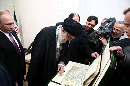 Poutine et sayed Khamenei rejettent toutes tentatives extérieures de dicter son avenir à la Syrie