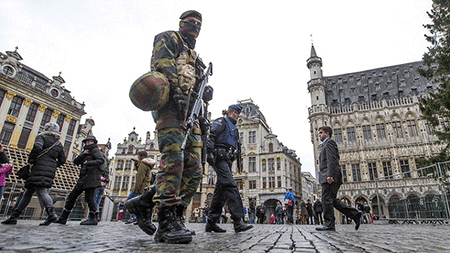Menaces d'attentats à Bruxelles: l'enquête se penche sur un groupe de motards