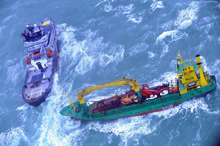 La marine russe a chassé un vaisseau turc gênant une plateforme de forage russe dans la mer Noire