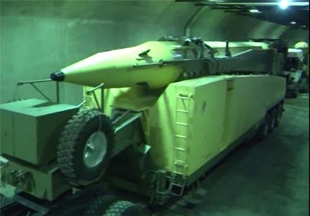 L’Iran dévoile une nouvelle base souterraine de missiles de longue portée
