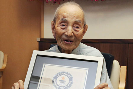 Le doyen du monde, japonais, est décédé à 112 ans