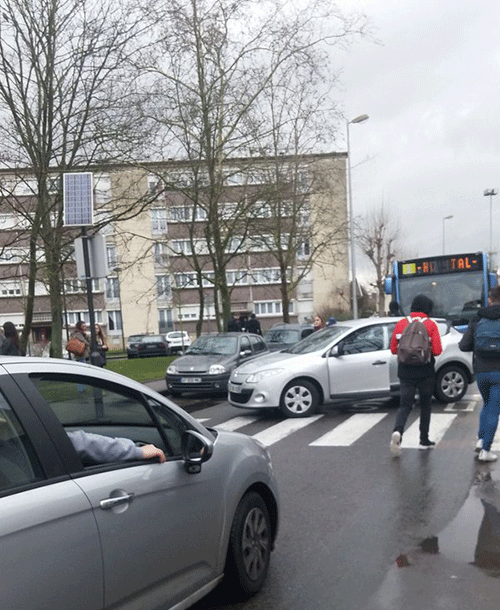 Le lycée Mireille Grenet à Compiègne évacué suite à des menaces
