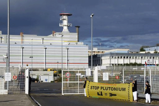 Poutine signe un décret suspendant l’accord russo-américain sur l’élimination du plutonium