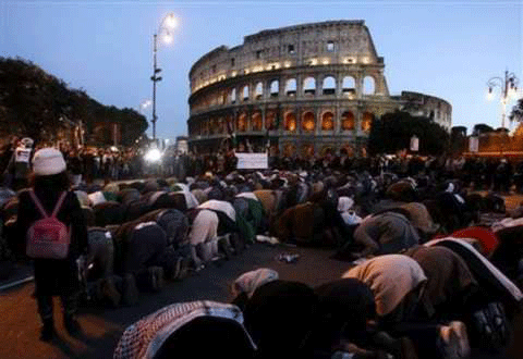 Rome: des musulmans manifestent contre la fermeture de lieux de culte