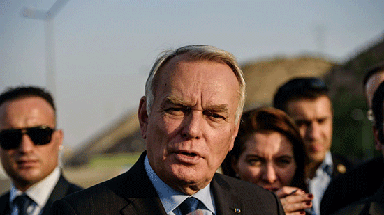 Après la victoire à Alep, la France favorable à une discussion avec Assad

