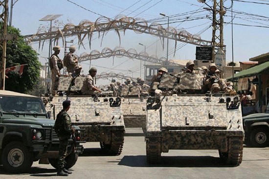 L'armée perquisitionne des campements syriens dans la Békaa : des dizaines d'arrestations