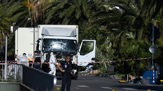 Attentat de Nice: trois suspects mis en examen et écroués