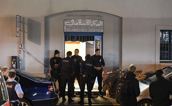 Suisse: trois blessés dans une fusillade au centre islamique de Zurich