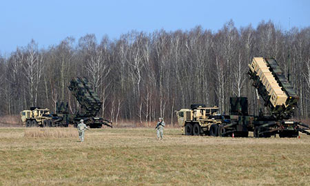 Les USA déploient une batterie anti-missiles Patriot en Corée du Sud