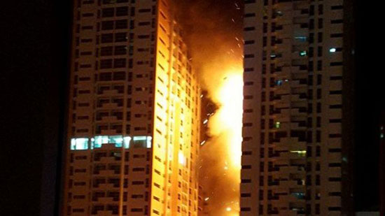 Emirats arabes unis: spectaculaire incendie dans des tours d’habitation
