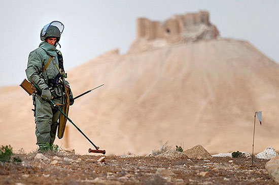 Les démineurs russes poursuivent leur opération dans la Palmyre libérée.