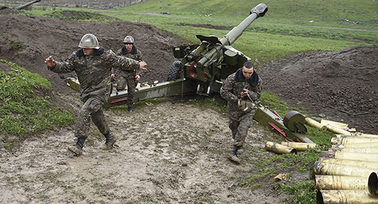 Haut-Karabakh: Poutine initie les pourparlers de paix.