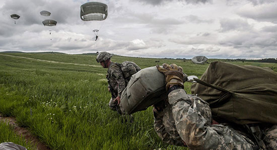 L'Otan s'apprête à déployer 4.000 militaires dans les pays baltes.