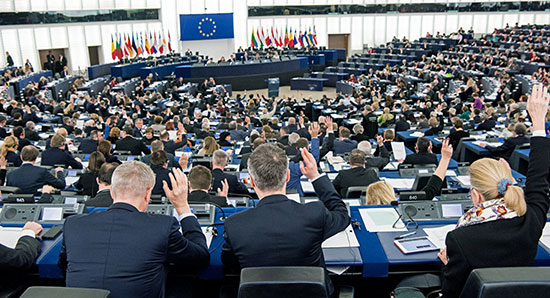 La théorie du complot en action dans un rapport du Parlement européen?