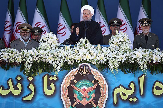 L’Iran dévoile une partie du système anti-missile S-300 russe lors d’un défilé
