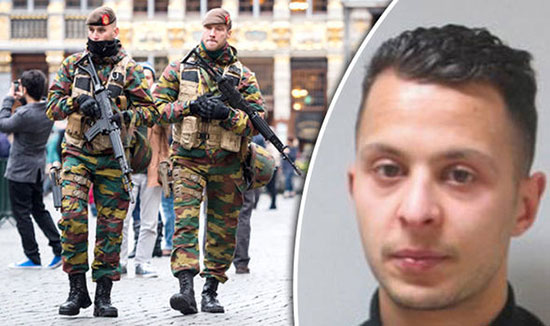 Attentats de Paris: Salah Abdeslam «a volontairement refusé de se faire sauter»
