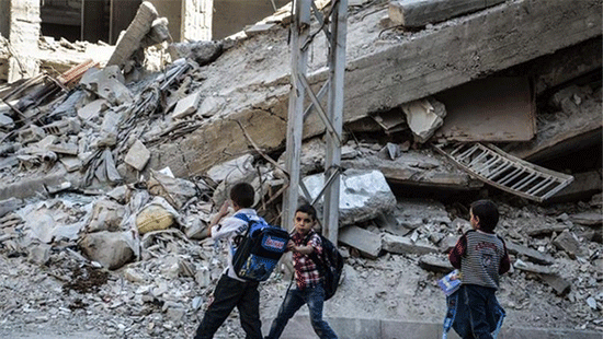 Privés d'école par «Daech», des élèves syriens ravis de passer leurs examens