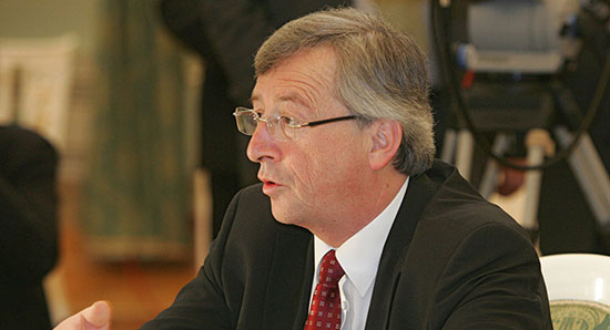 Washington et Bruxelles dissuadent Junker de venir en Russie.