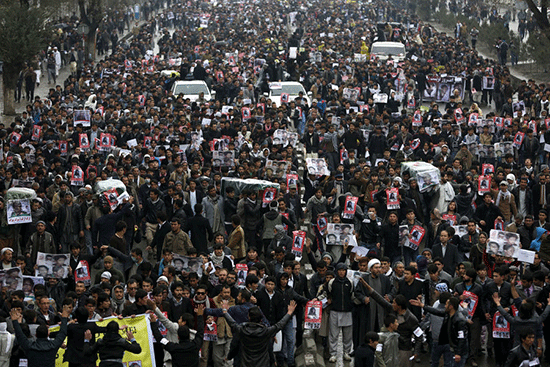 Kaboul paralysée par une manifestation de Hazaras contre une ligne à haute tension