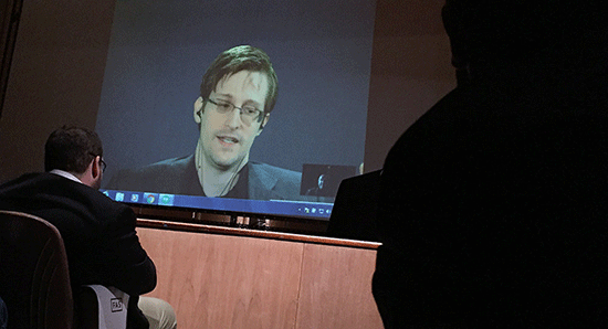 Ex-procureur général des USA: Snowden a rendu un service à la société