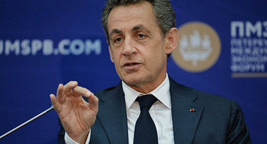 Sarkozy appelle à lever les sanctions antirusses.