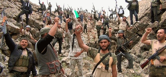 Syrie: des terroristes lourdement armés se massent à la frontière turque