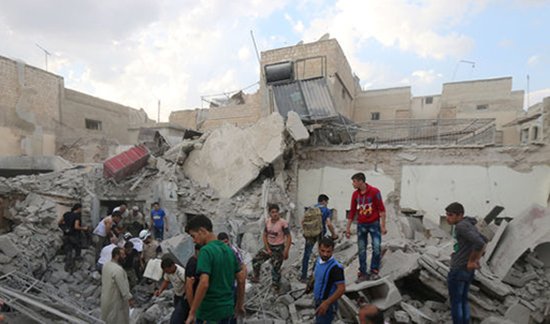 60 civils tués et 200 blessés dans des bombardements de «Daech» à Alep