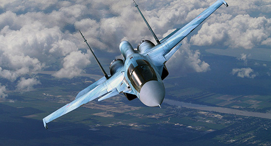 Six bombardiers russes frappent des cibles terroristes en Syrie.