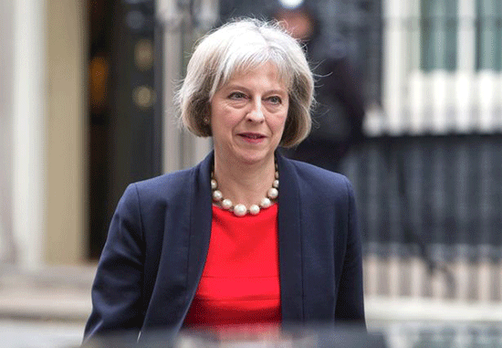 Theresa May prête à utiliser l'arme nucléaire pour protéger son pays