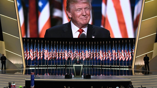 Donald Trump accepte sa nomination et promet à l'Amérique ordre et sécurité.