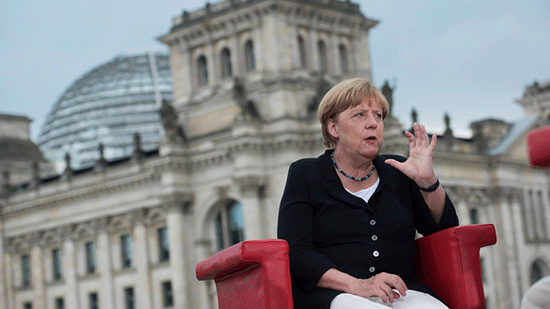 Merkel juge inacceptable le refus de pays européens d’accueillir des réfugiés musulmans

