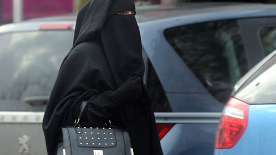 L'Allemagne appelle à une interdiction partielle de la burqa.