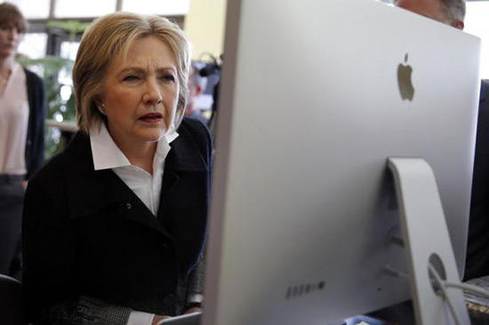 Scandale des e-mails: le FBI met la main sur 15.000 messages d’Hillary Clinton.